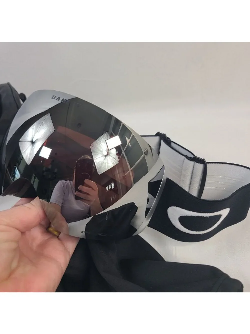 NEW Oakley Flight Deck L Prizm Black Iridium Snow Goggles Case Matte Black Frame